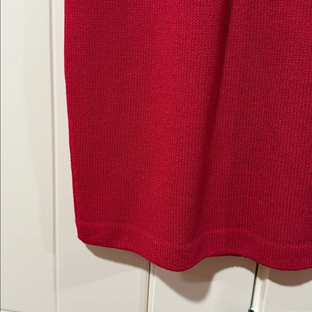 NWT St. JOHN Two Piece Suit Jacket 2 Skirt 6 ~ Red w/Gold Hardware Santana Knit - Picture 15 of 17